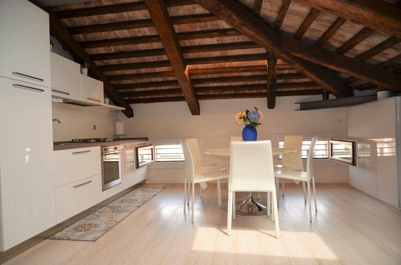 “Al Commercio” Luxury Loft โนอาเล ภายนอก รูปภาพ
