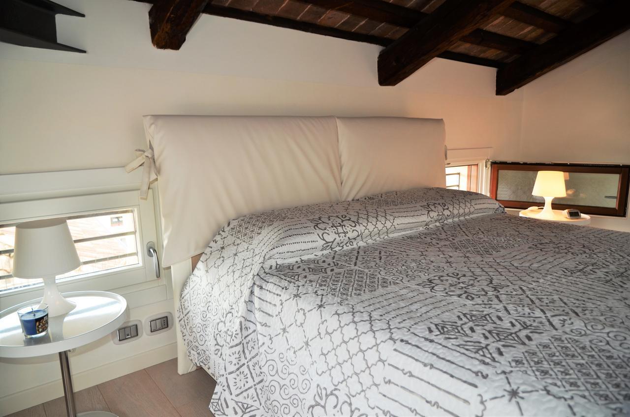 “Al Commercio” Luxury Loft โนอาเล ภายนอก รูปภาพ